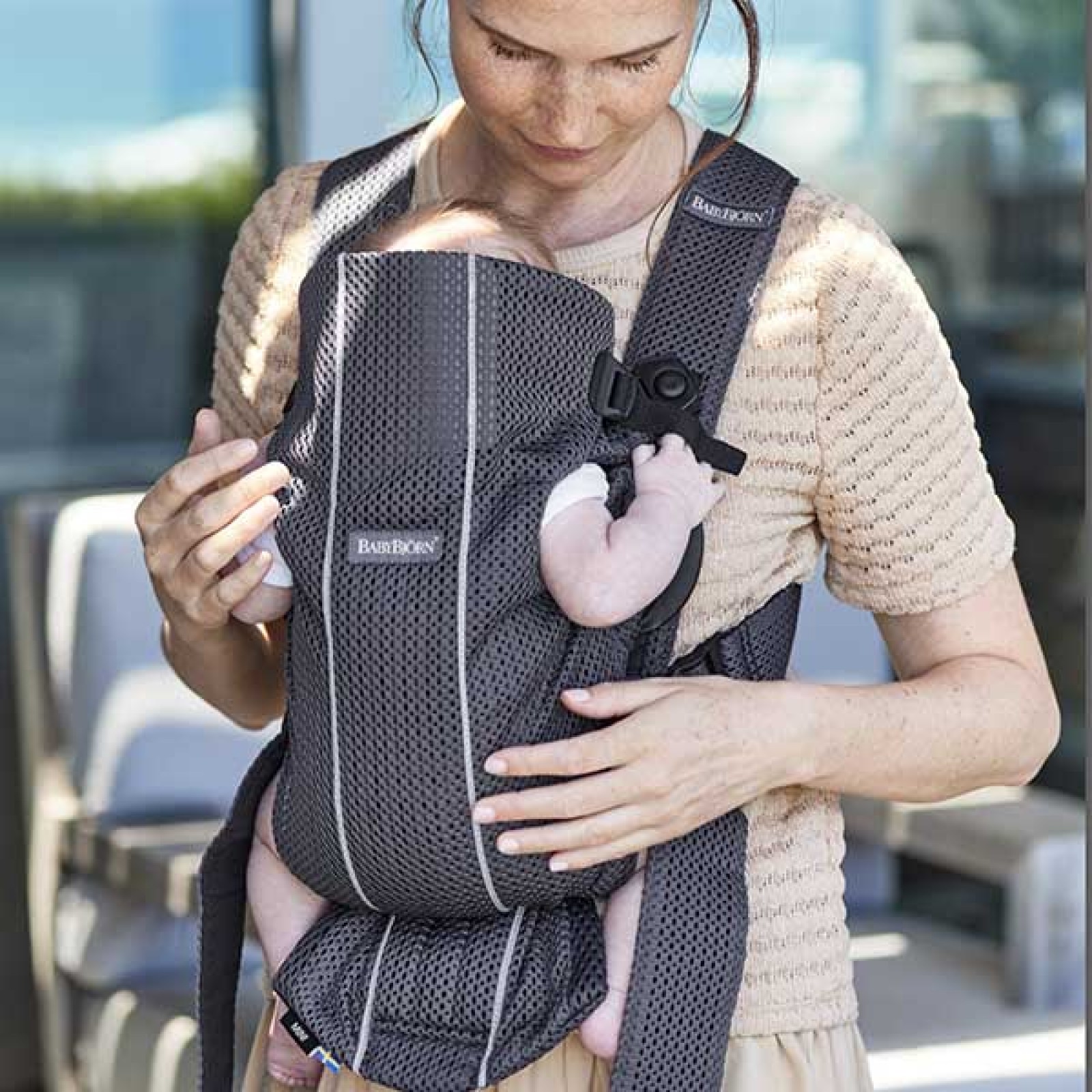 Marsupiu anatomic Mini Anthracite 3D Mesh - BabyBjorn 5