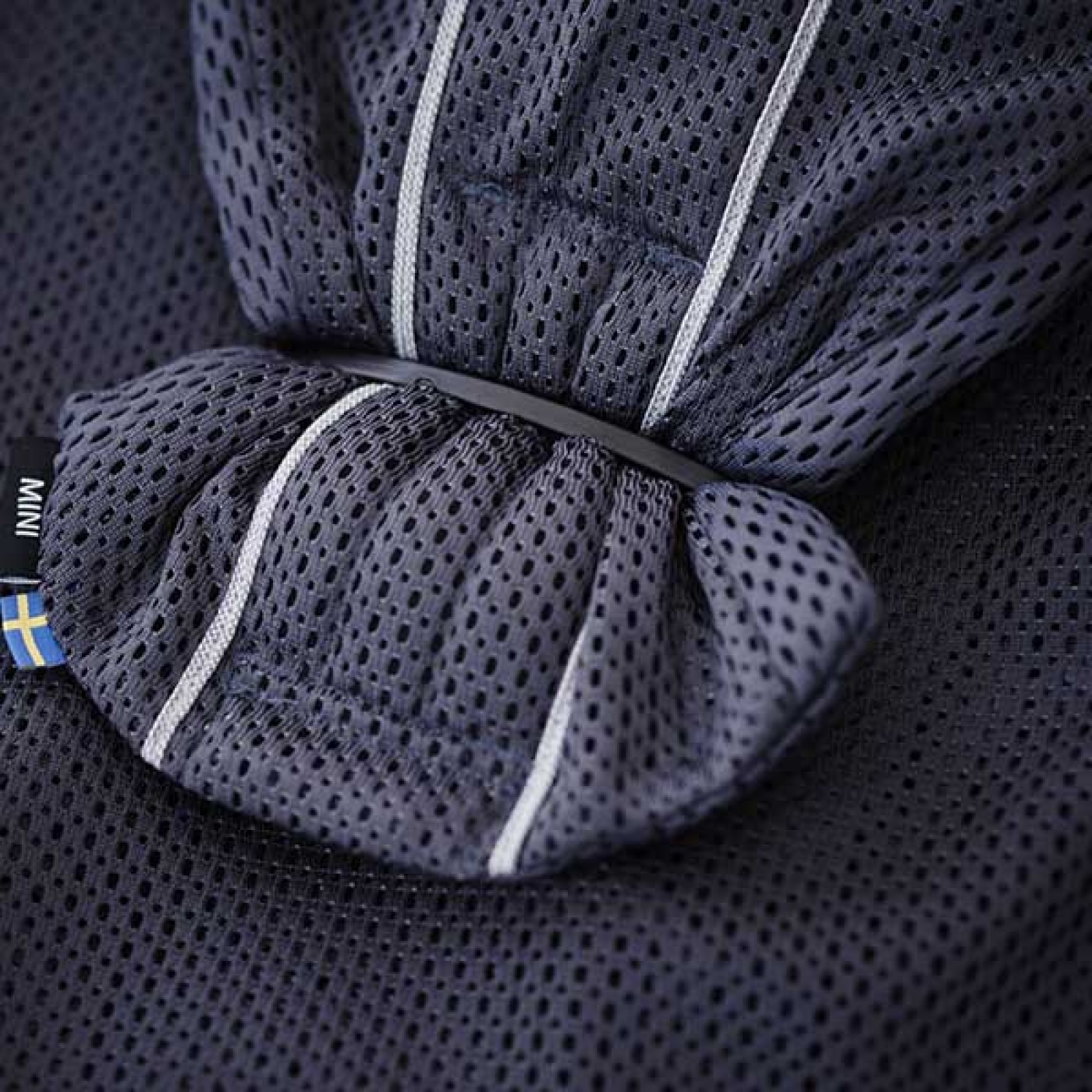 Marsupiu anatomic Mini Anthracite 3D Mesh - BabyBjorn 14