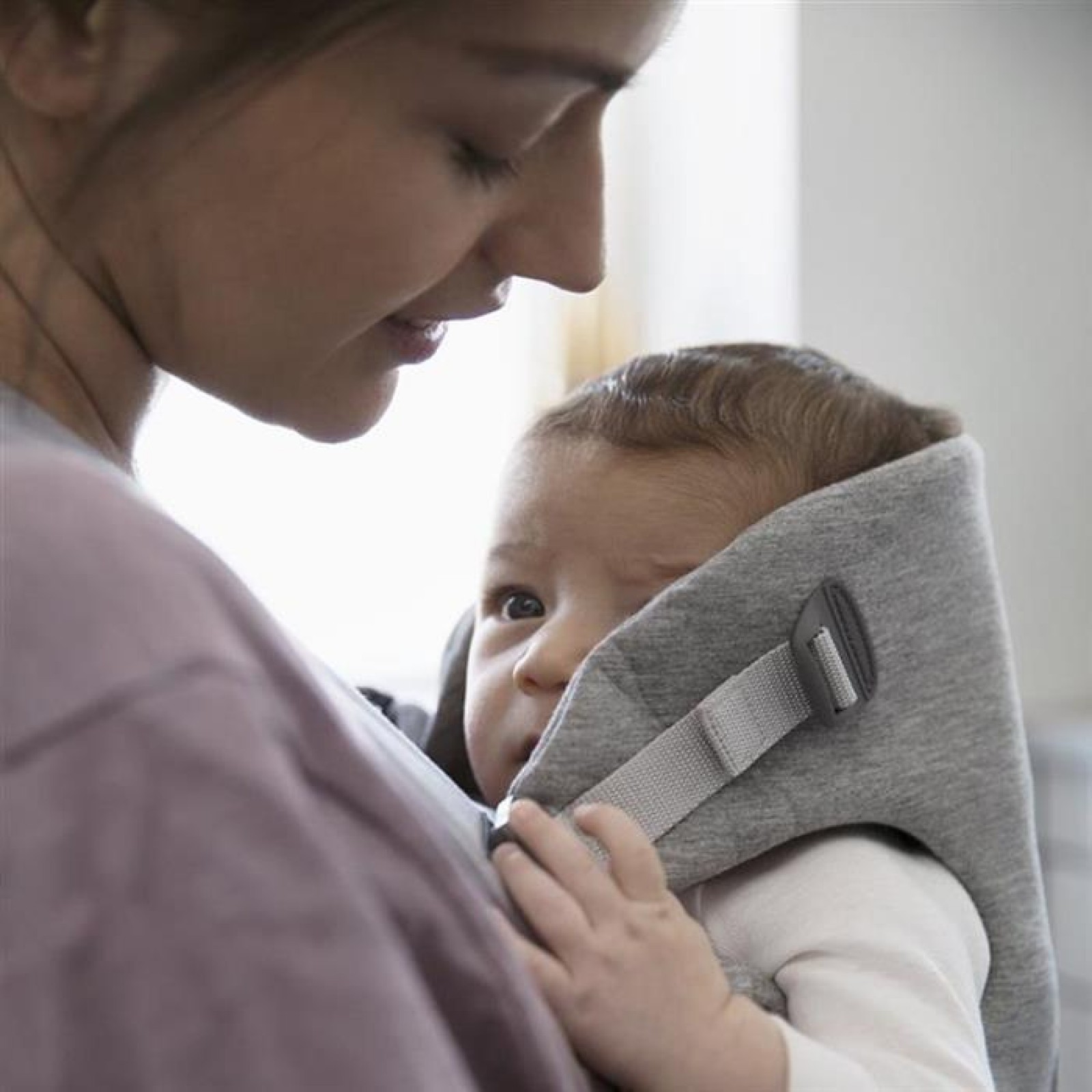 Marsupiu anatomic Mini Light Grey 3D Jersey - BabyBjorn 2