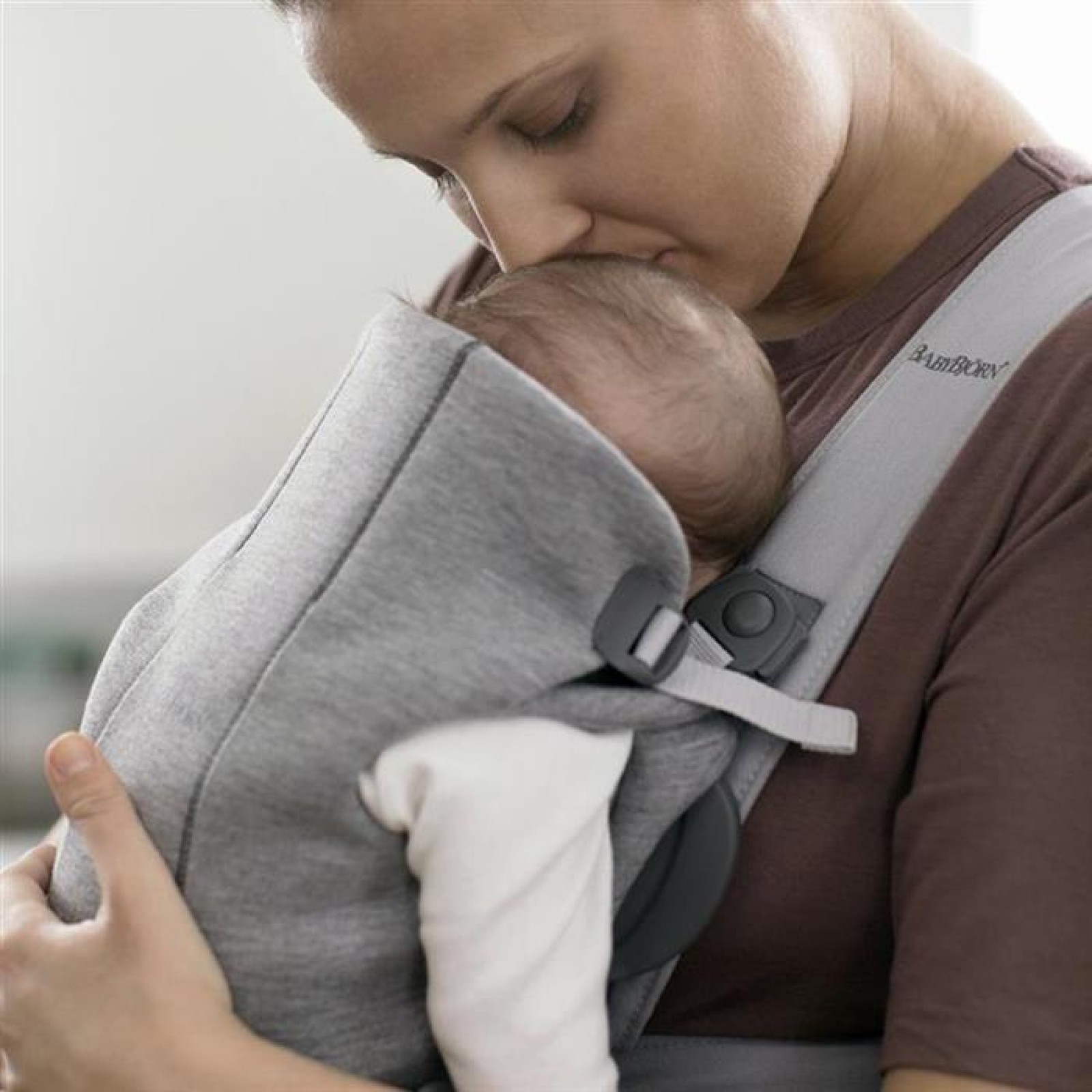 Marsupiu anatomic Mini Light Grey 3D Jersey - BabyBjorn 3