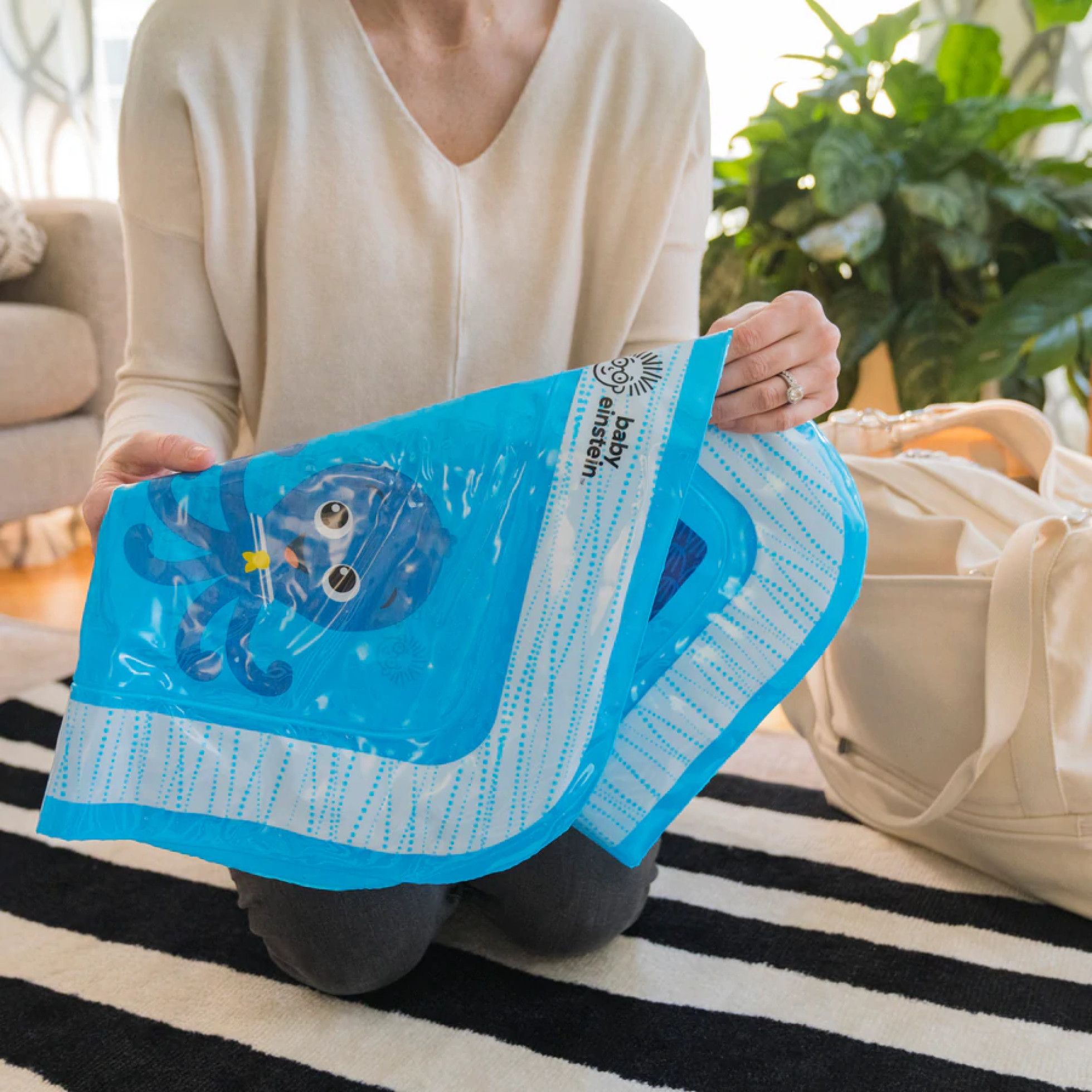 Covoras de joaca cu apa Opus Ocean of Discovery - Baby Einstein 9