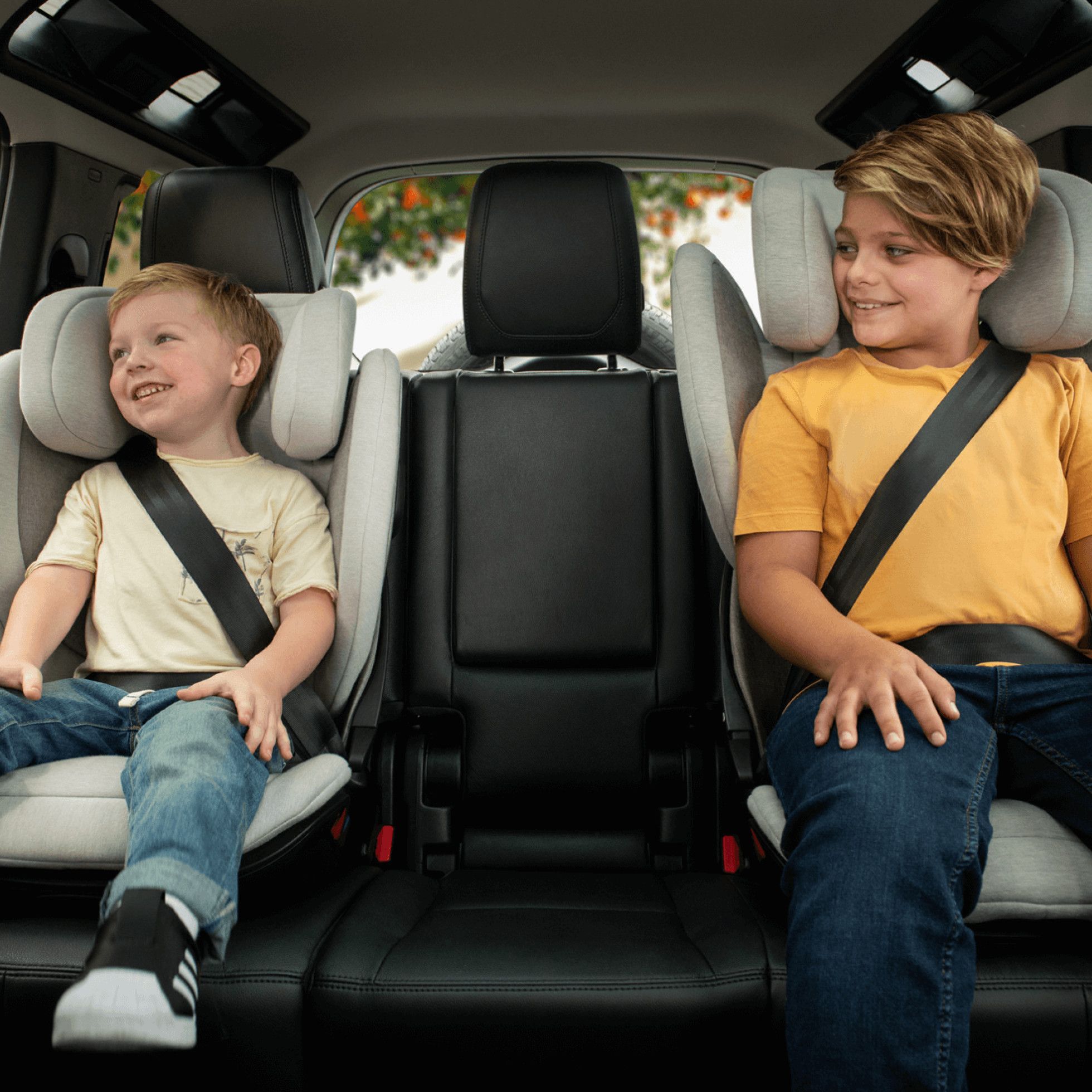 Scaun auto i-Size AACE lx Caviar - Nuna 9