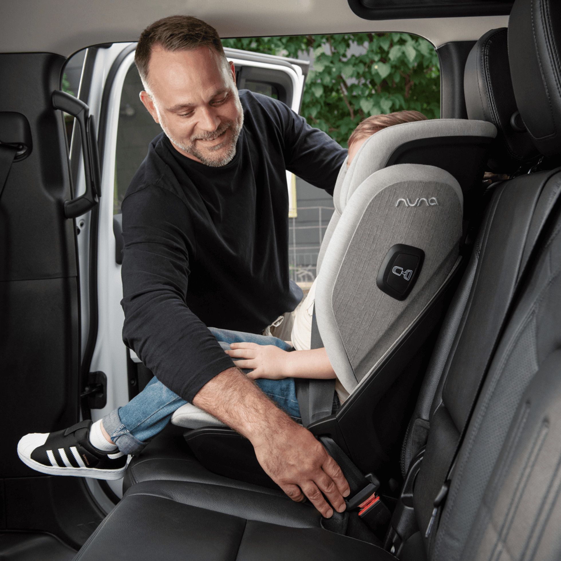 Scaun auto i-Size AACE lx Caviar - Nuna 11