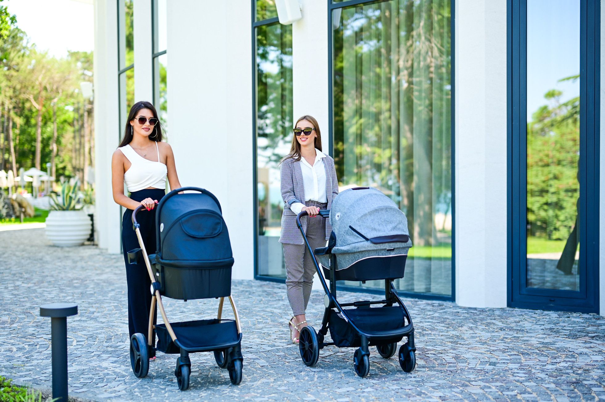 Carucior Set 3 in 1, Infinity, pana la 22 kg, Black Diamonds - Lorelli 14