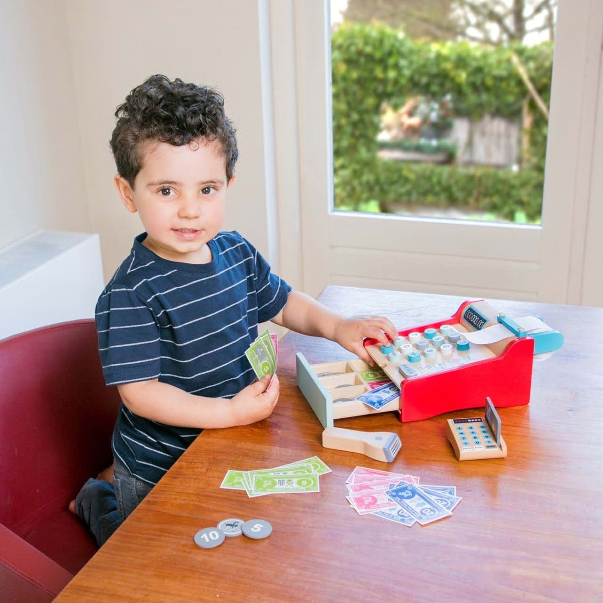 Casa de marcat de jucarie din lemn - New Classic Toys 4