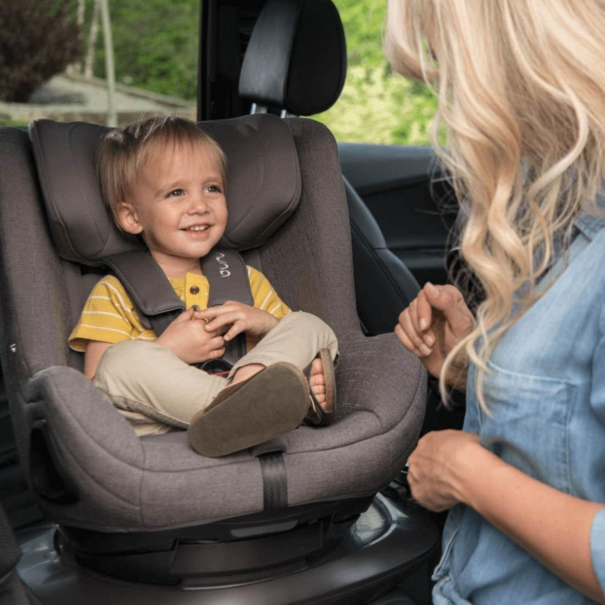 Scaun auto rotativ i-Size TODL next Caviar - Nuna 16