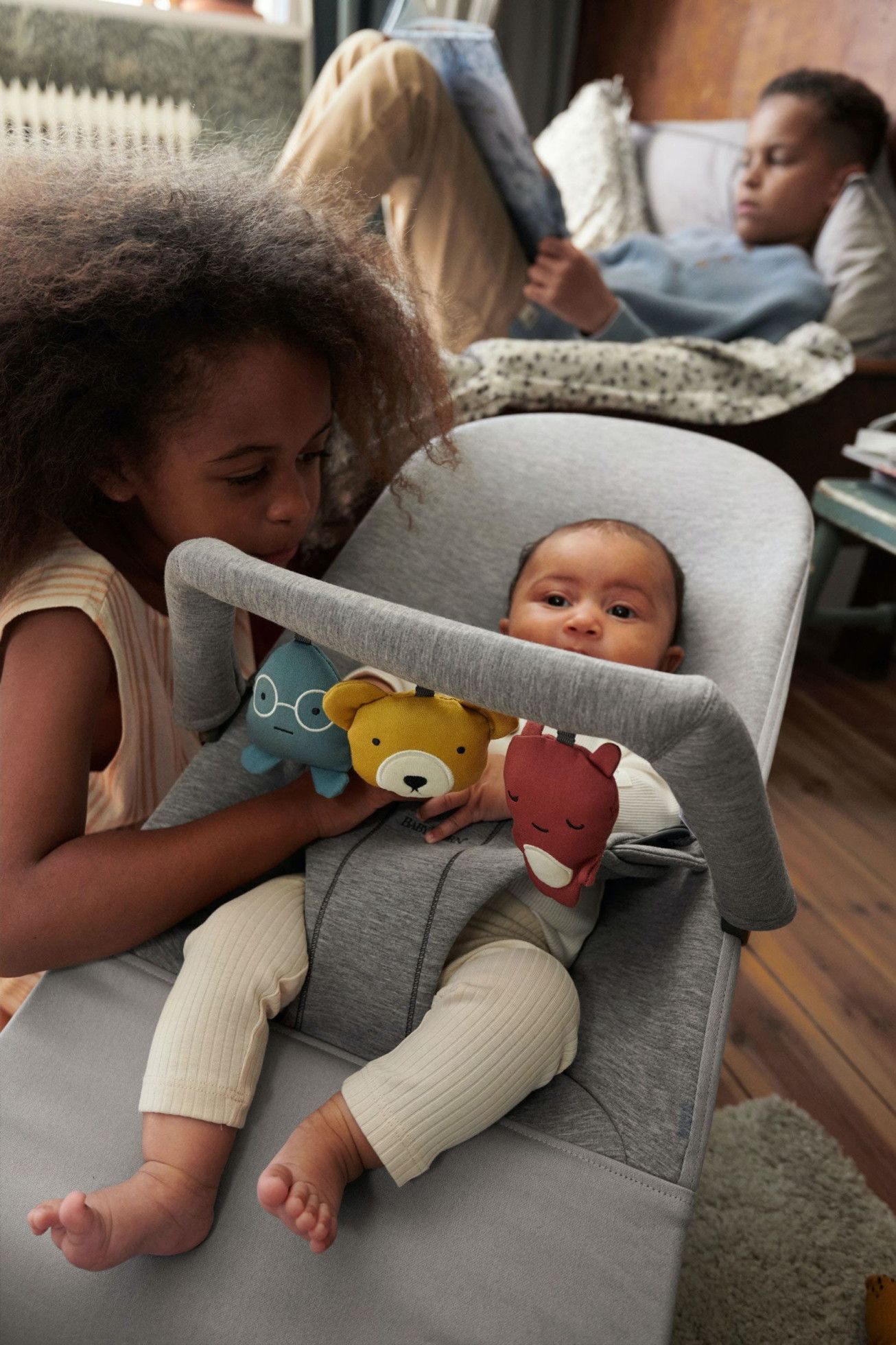 Balansoar Bliss Light Grey 3D Jersey, cu bara de jucarii inclusa - BabyBjorn 7