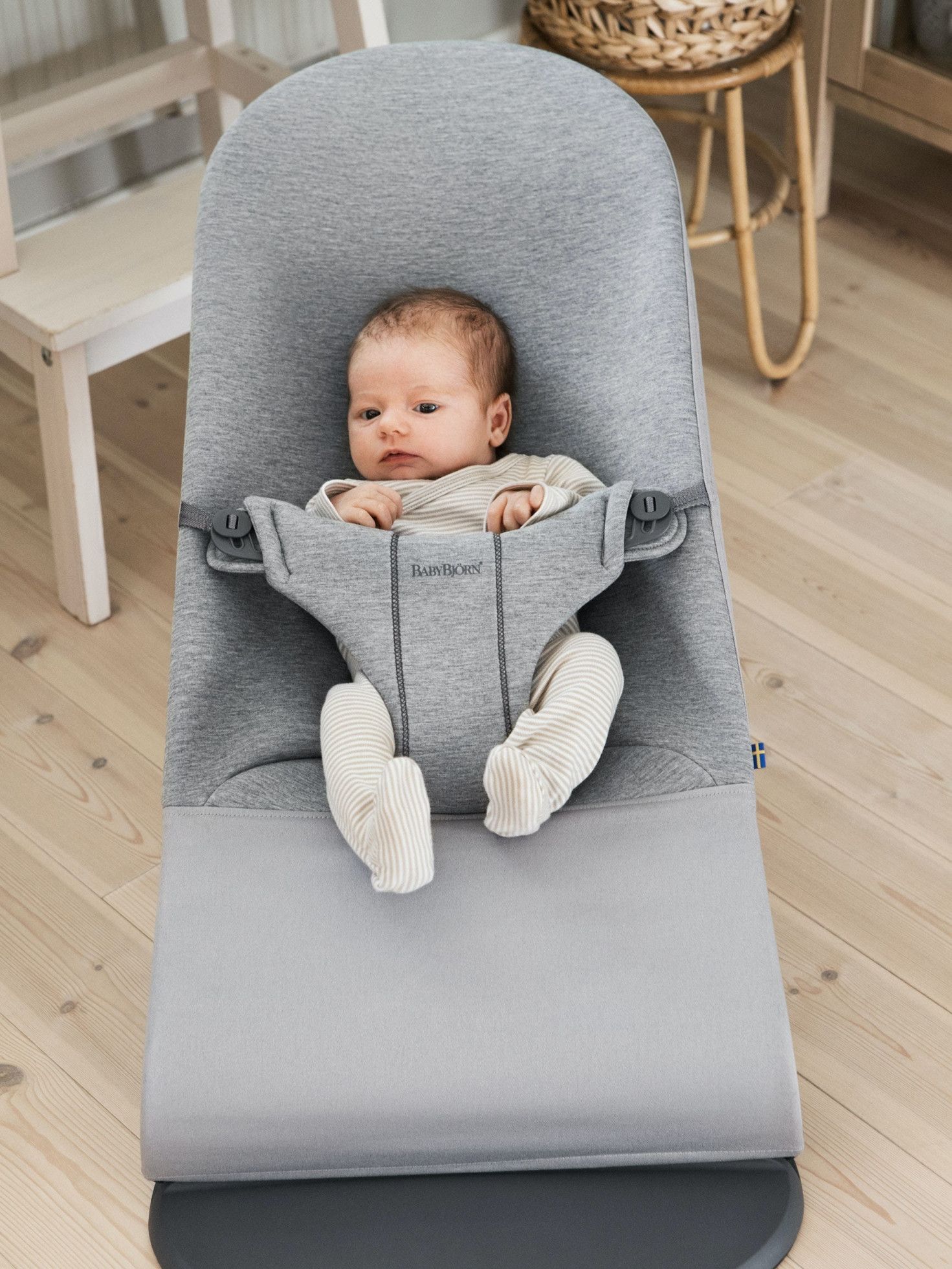 Balansoar Bliss Light Grey 3D Jersey, cu bara de jucarii inclusa - BabyBjorn 8