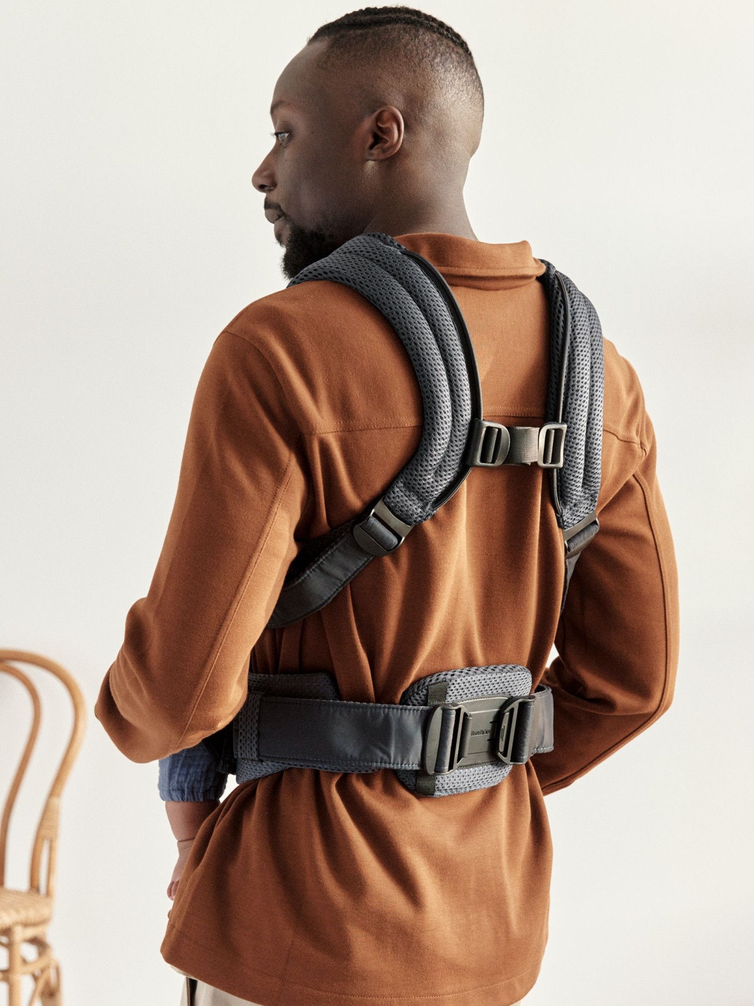 Marsupiu anatomic cu multiple pozitii de purtare, editie limitata, colectia Harmony, 3D Mesh Anthracite - BabyBjorn 4